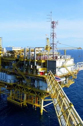 The oil rig-DirCom-Thinkstocks_credits